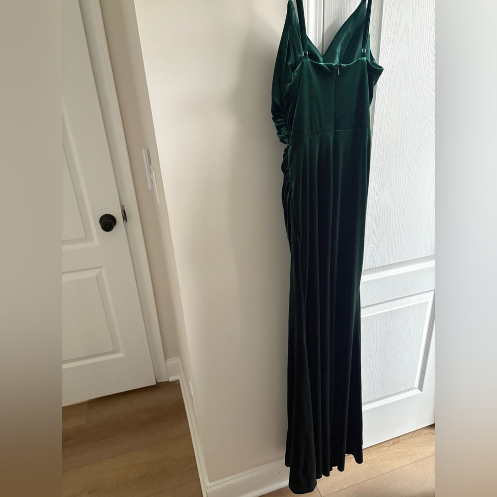Revelry Emerald Velvet Dress V-Neck Slit - Picture 4 of 5